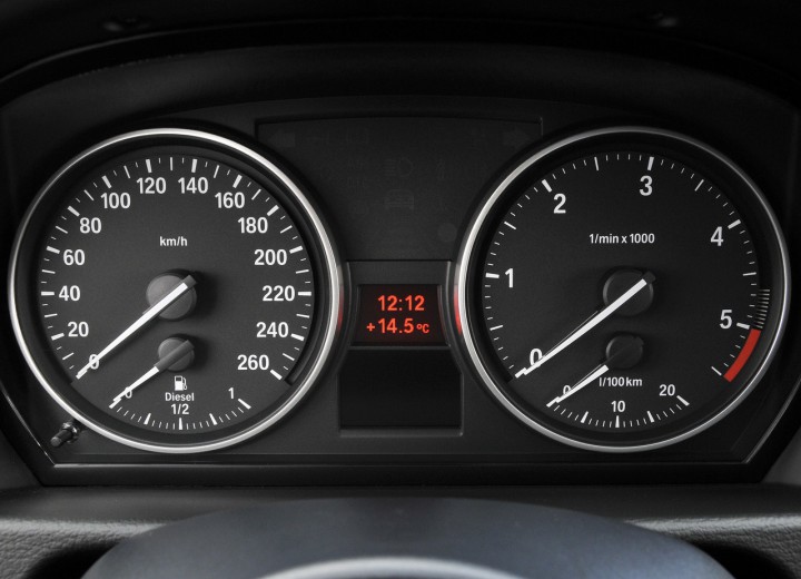 Technical specifications and characteristics for【BMW X1 I (E84)】 - picture 11