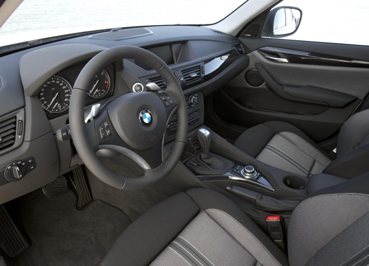 Technical specifications and characteristics for【BMW X1 I (E84)】 - picture 18