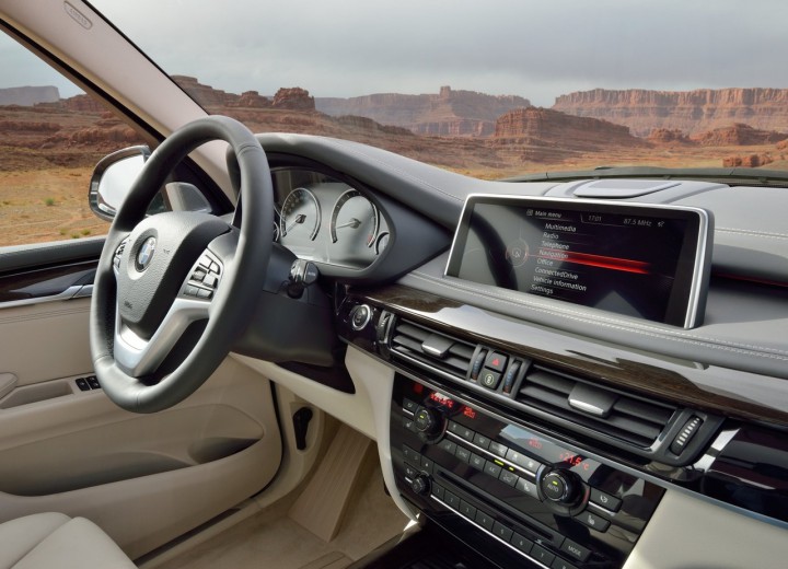 Technical specifications and characteristics for【BMW X5 III (F15)】 - picture 7