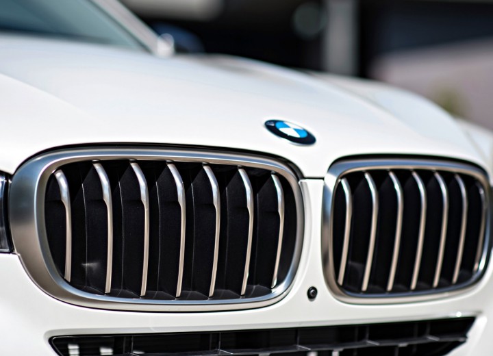 Technical specifications and characteristics for【BMW X6 II (F16)】 - picture 6