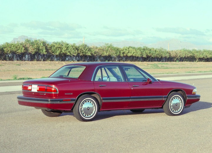 Технически характеристики за Buick LE Sabre VII - picture 2