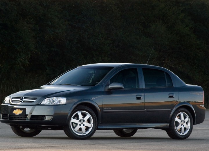 Технически характеристики за Chevrolet Astra Sedan - picture 1