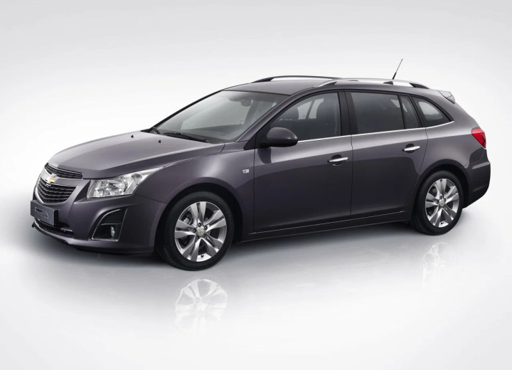Technical specifications and characteristics for【Chevrolet Cruze  Combi】 - picture 1