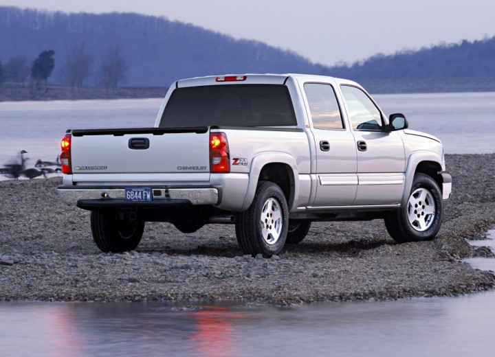 Технически характеристики за Chevrolet Silverado I - picture 3