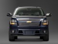 Технически характеристики за Chevrolet Suburban (GMT900) - picture 3