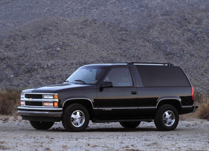 Technical specifications and characteristics for【Chevrolet Tahoe (GMT410)】 - picture 3