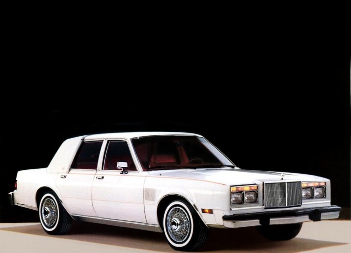 Especificaciones técnicas de Chrysler Fifth Avenue I - picture 3