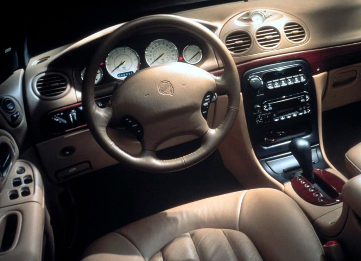 Especificaciones técnicas de Chrysler LHS II - picture 5