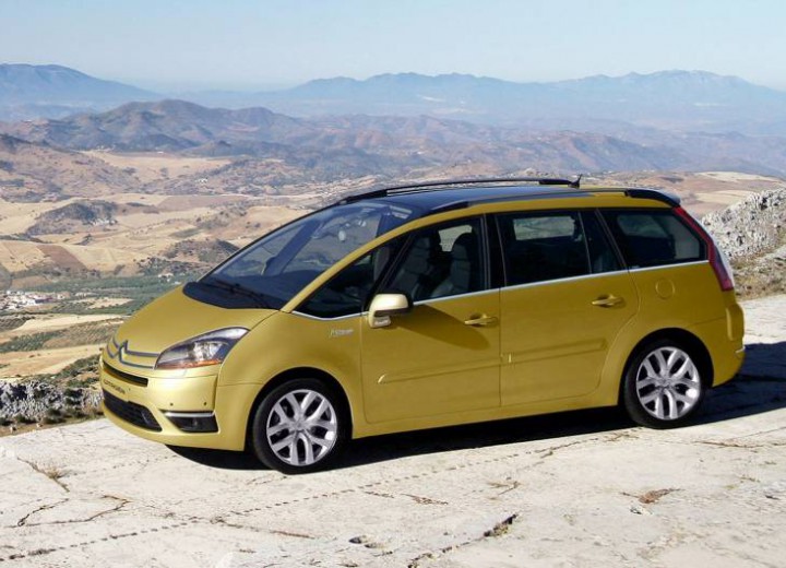 Technical specifications and characteristics for【Citroen C4 Grand Picasso】 - picture 2