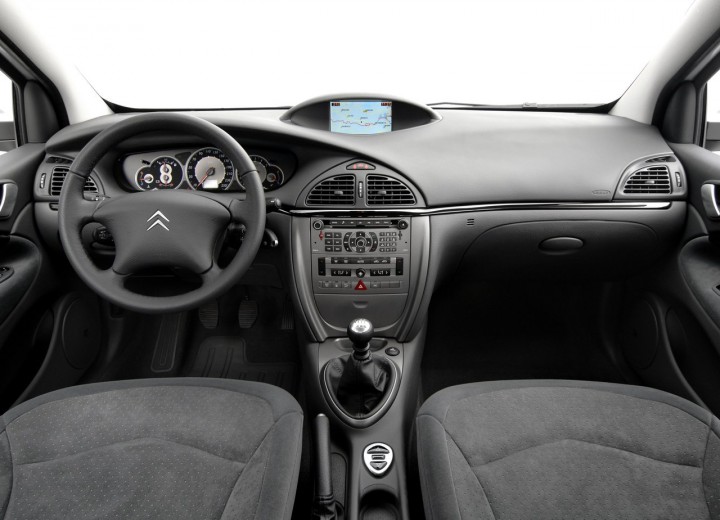 Caractéristiques techniques de Citroen C5 I - picture 7