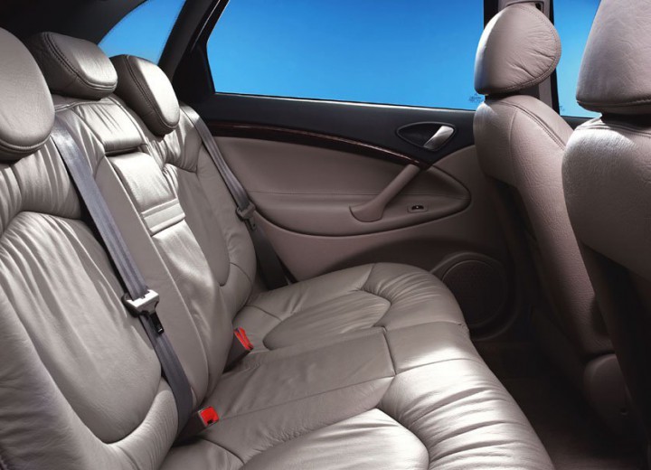 Caractéristiques techniques de Citroen C5 I - picture 3