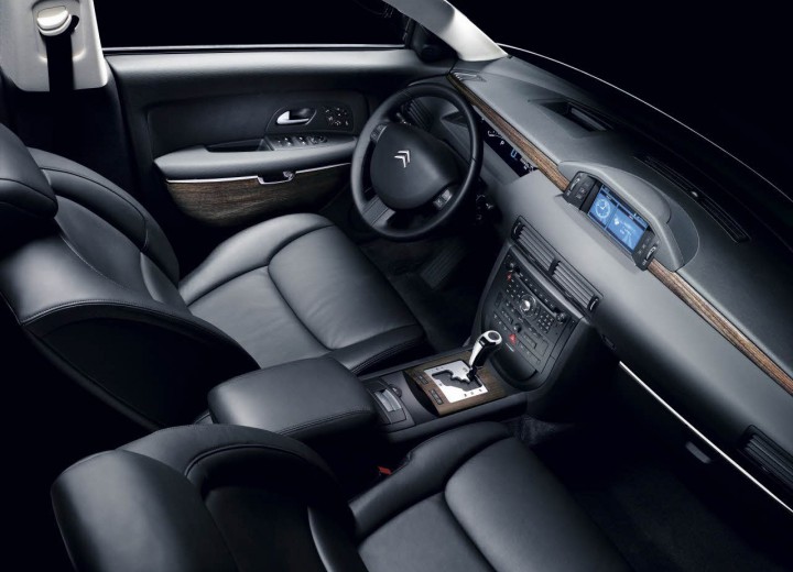 Technische Daten und Spezifikationen für Citroen C6 - picture 12