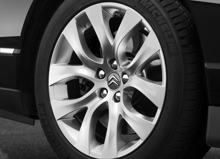 Technische Daten und Spezifikationen für Citroen C6 - picture 15