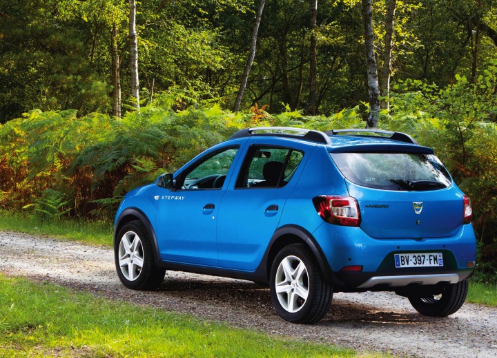 Technical specifications and characteristics for【Dacia Sandero II stepway】 - picture 2