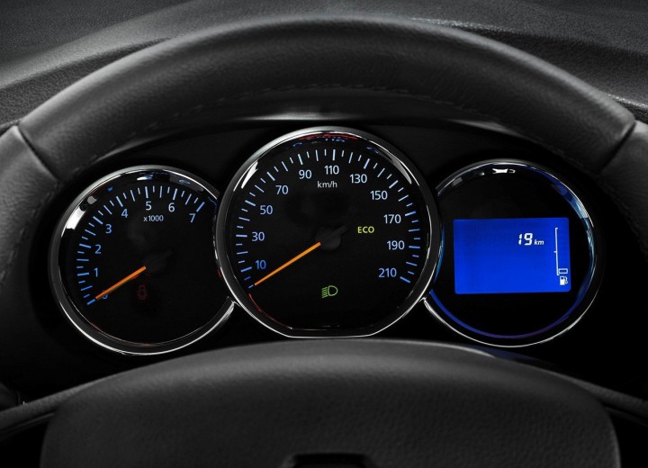Technical specifications and characteristics for【Dacia Sandero II stepway】 - picture 5