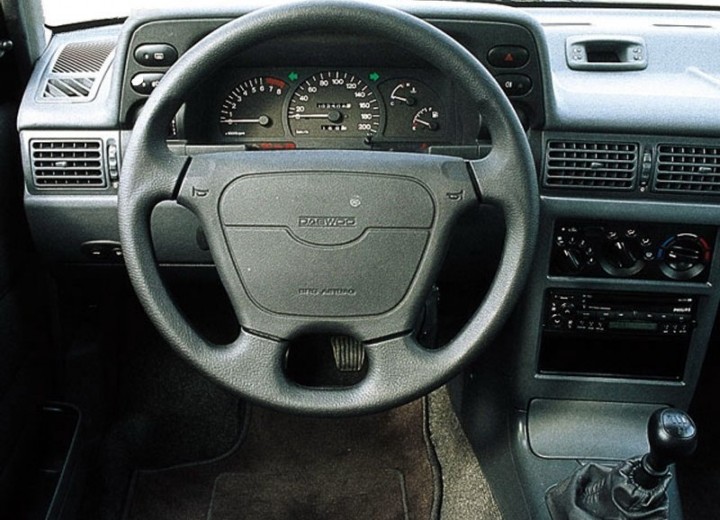 Technical specifications and characteristics for【Daewoo Nexia (KLETN)】 - picture 3