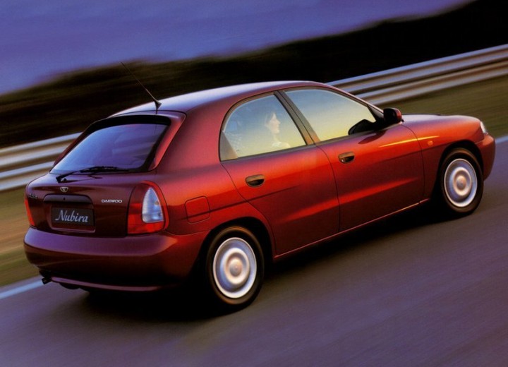 Технически характеристики за Daewoo Nubira Hatcback - picture 2