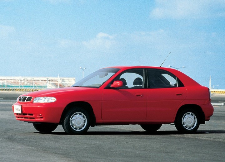 Технически характеристики за Daewoo Nubira Hatcback - picture 1