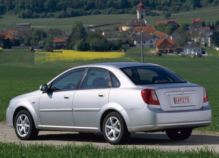 Технические характеристики о Daewoo Nubira Sedan III - picture 2