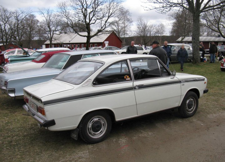 Technical specifications and characteristics for【DAF 66 Coupe】 - picture 4
