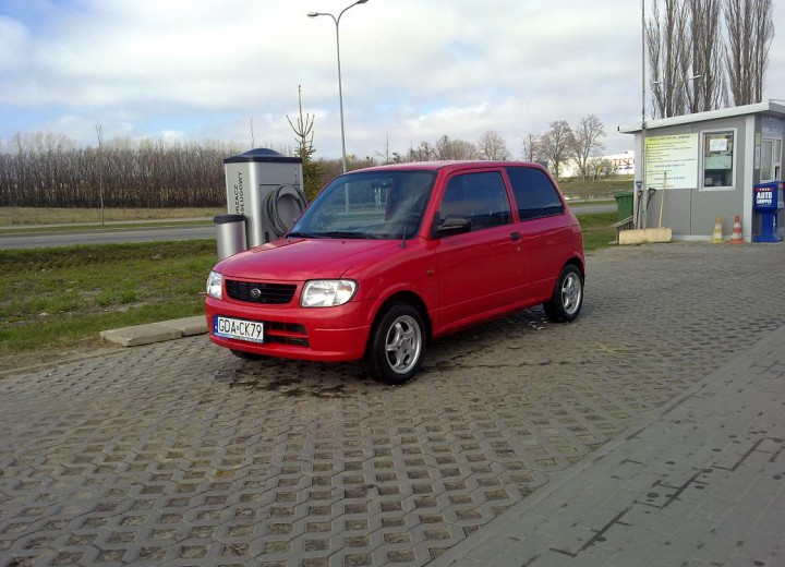 Technical specifications and characteristics for【Daihatsu Cuore VI (L701)】 - picture 1