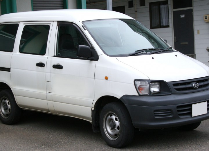 Technical specifications and characteristics for【Daihatsu Delta Wagon】 - picture 1