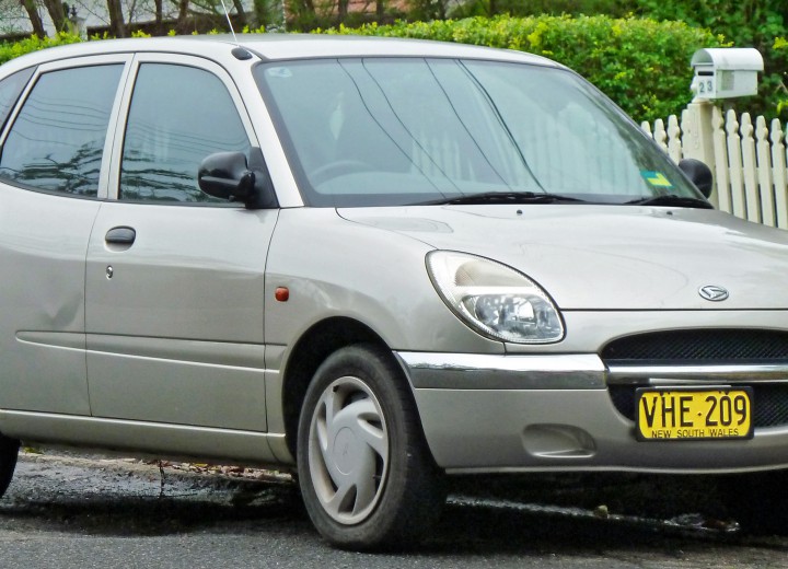 Τεχνικά χαρακτηριστικά για Daihatsu Storia (M1) - picture 1