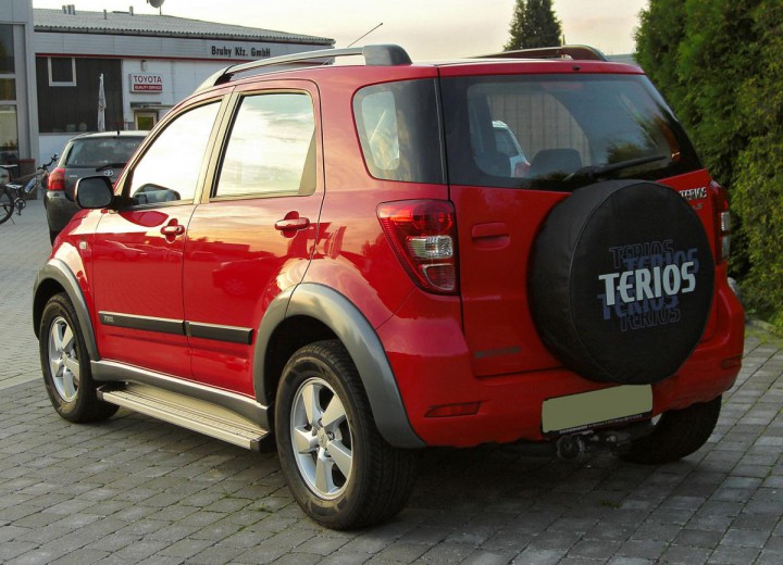 Technical specifications and characteristics for【Daihatsu Terios II】 - picture 3