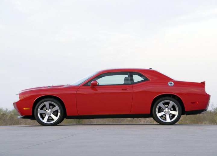 Especificaciones técnicas de Dodge Challenger SRT8 - picture 2