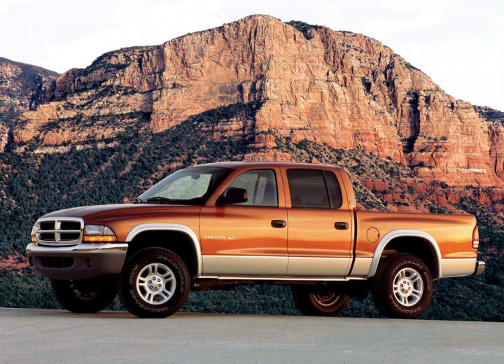 Technical specifications and characteristics for【Dodge Dakota II】 - picture 1