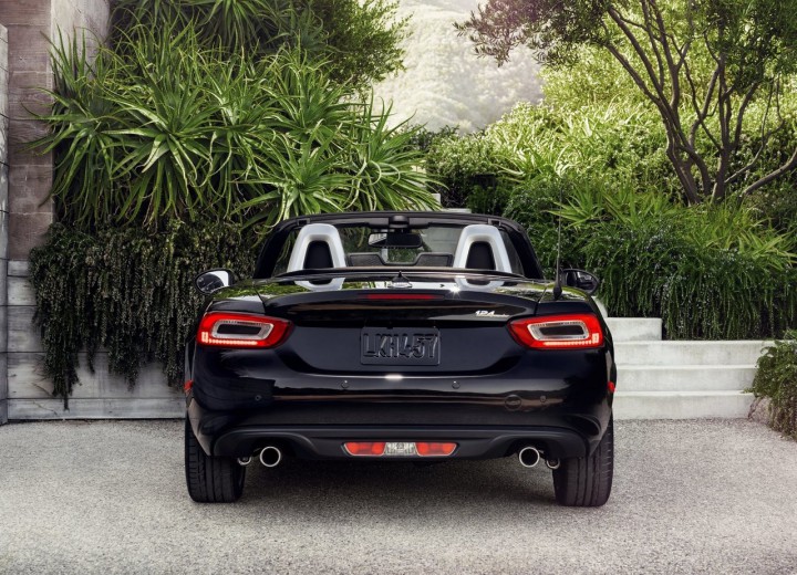 Caractéristiques techniques de Fiat 124 Roadster - picture 6
