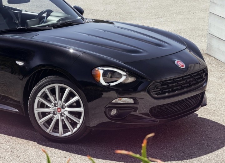 Caractéristiques techniques de Fiat 124 Roadster - picture 4