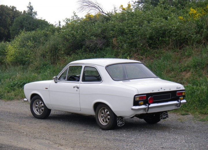 Especificaciones técnicas de Ford Escort I (AFH,ATH) - picture 3