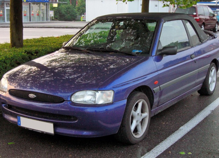 Technical specifications and characteristics for【Ford Escort VII Cabrio】 - picture 1