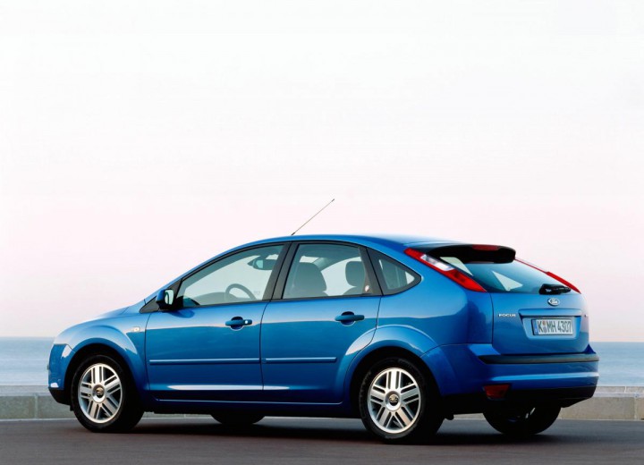 Technical specifications and characteristics for【Ford Focus II Hatchback】 - picture 4