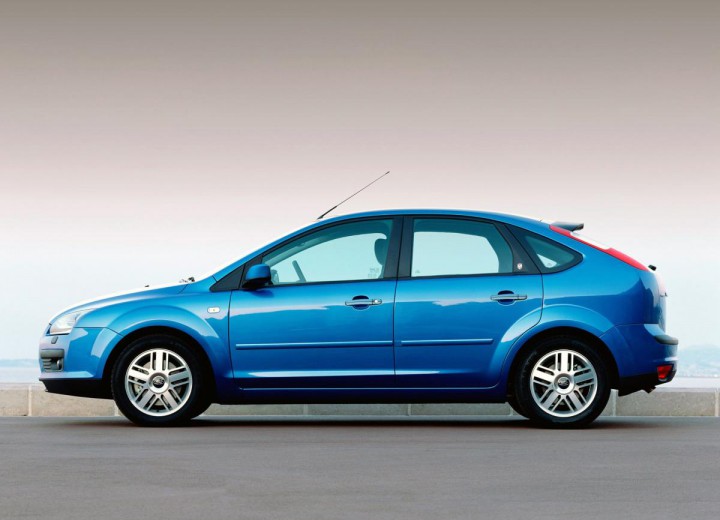 Technical specifications and characteristics for【Ford Focus II Hatchback】 - picture 3