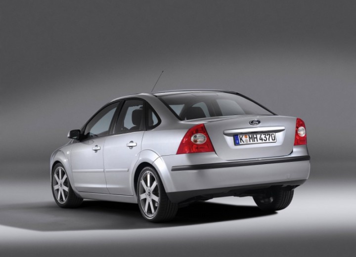 Caractéristiques techniques de Ford Focus II Sedan - picture 3