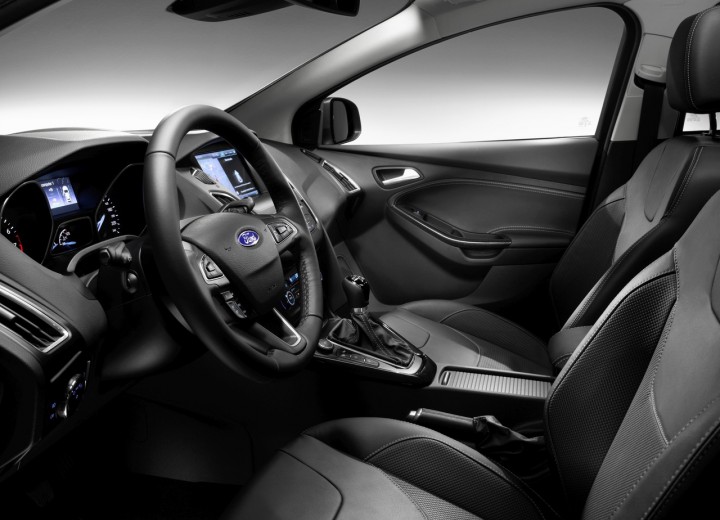 Technical specifications and characteristics for【Ford Focus III Restyling Turnier】 - picture 11
