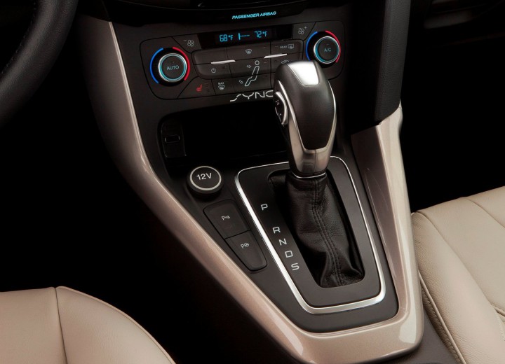 Технические характеристики о Ford Focus III Sedan Restyling - picture 13