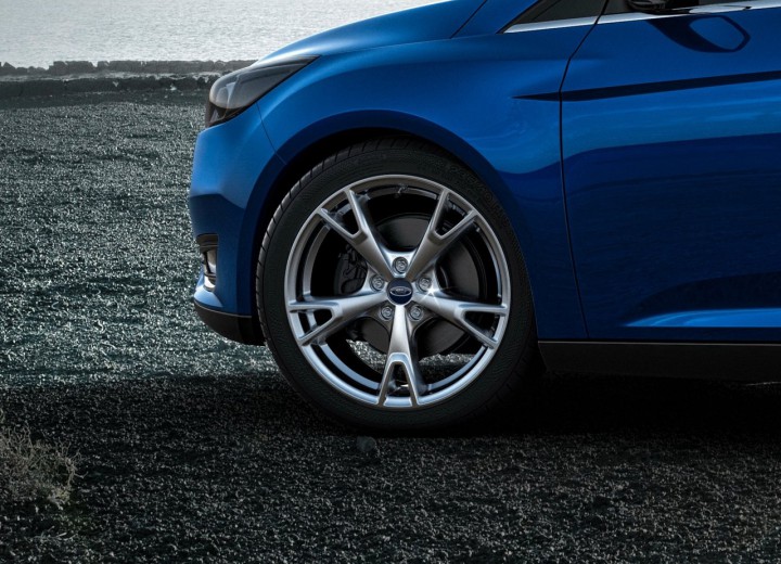 Caractéristiques techniques de Ford Focus III Hatchback Restyling - picture 6