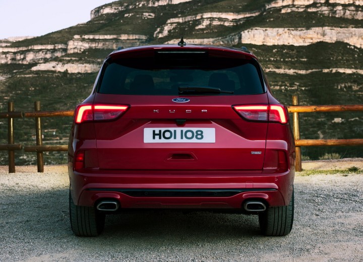 Technical specifications and characteristics for【Ford Kuga III】 - picture 4