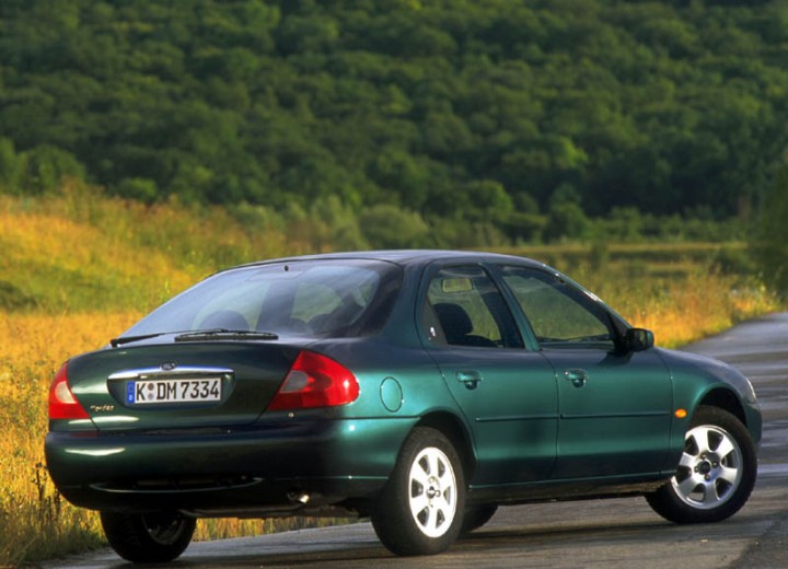 Technical specifications and characteristics for【Ford Mondeo II Hatchback】 - picture 2