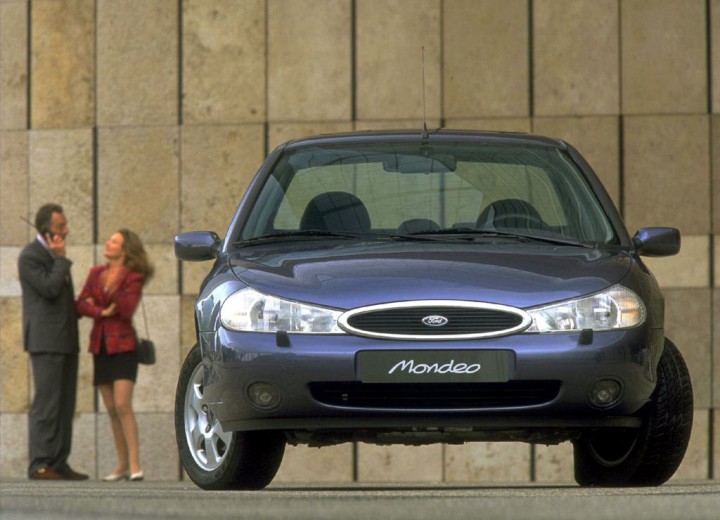 Technical specifications and characteristics for【Ford Mondeo II】 - picture 2