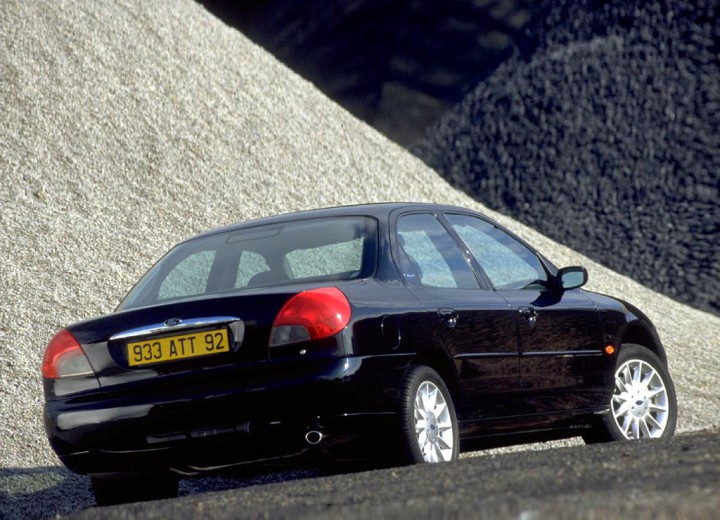 Technical specifications and characteristics for【Ford Mondeo II】 - picture 3