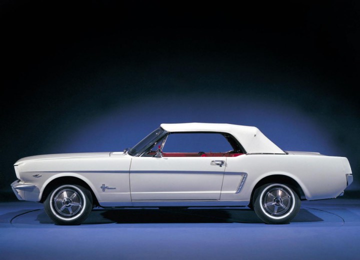 Technische Daten und Spezifikationen für Ford Mustang Convertible I - picture 2