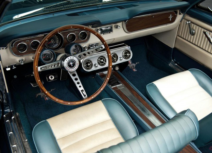 Technische Daten und Spezifikationen für Ford Mustang Convertible I - picture 5