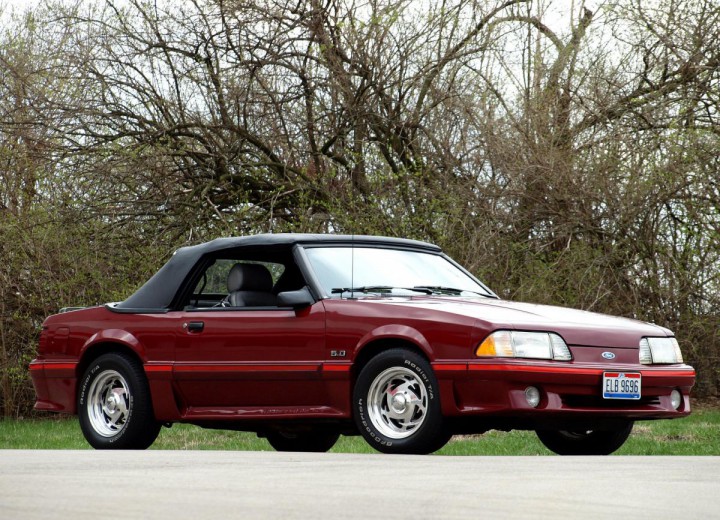 Caratteristiche tecniche di Ford Mustang Convertible III - picture 2