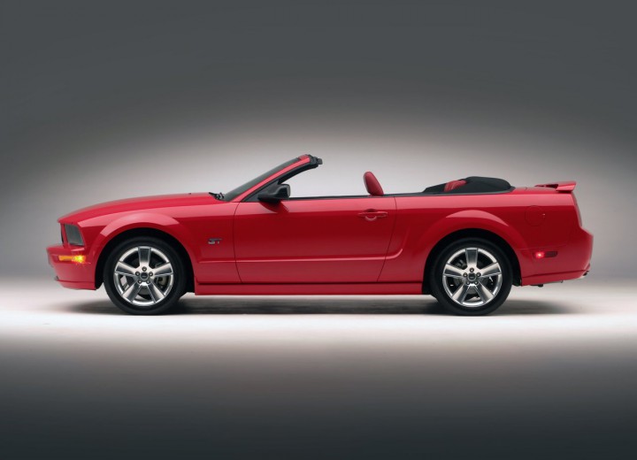 Technical specifications and characteristics for【Ford Mustang Convertible V】 - picture 3