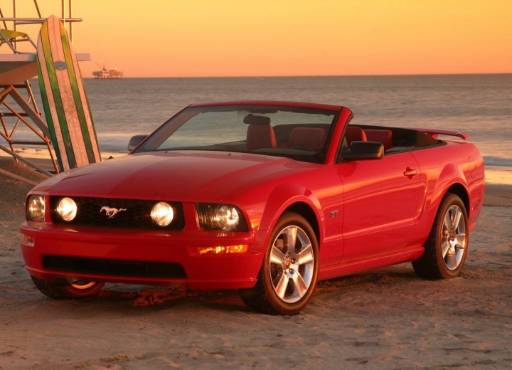 Technical specifications and characteristics for【Ford Mustang Convertible V】 - picture 1