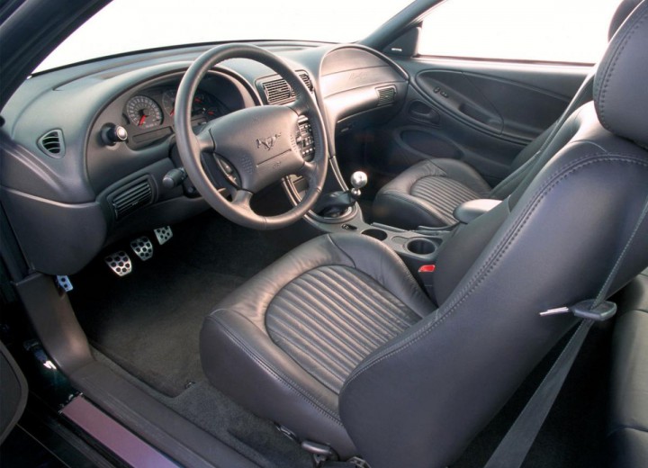 Caratteristiche tecniche di Ford Mustang IV - picture 4